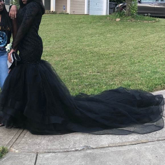 PROM DRESS - Picture 5 of 12